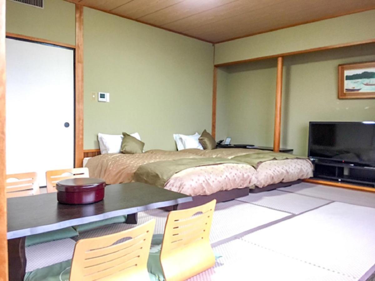 Livemax Resort Kaga Yamashiro Exterior photo