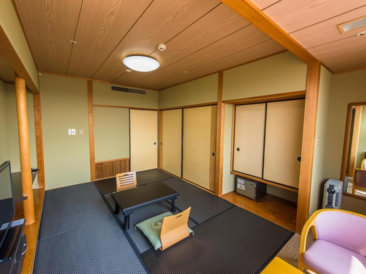 Livemax Resort Kaga Yamashiro Exterior photo