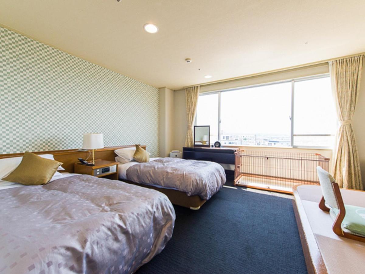 Livemax Resort Kaga Yamashiro Exterior photo
