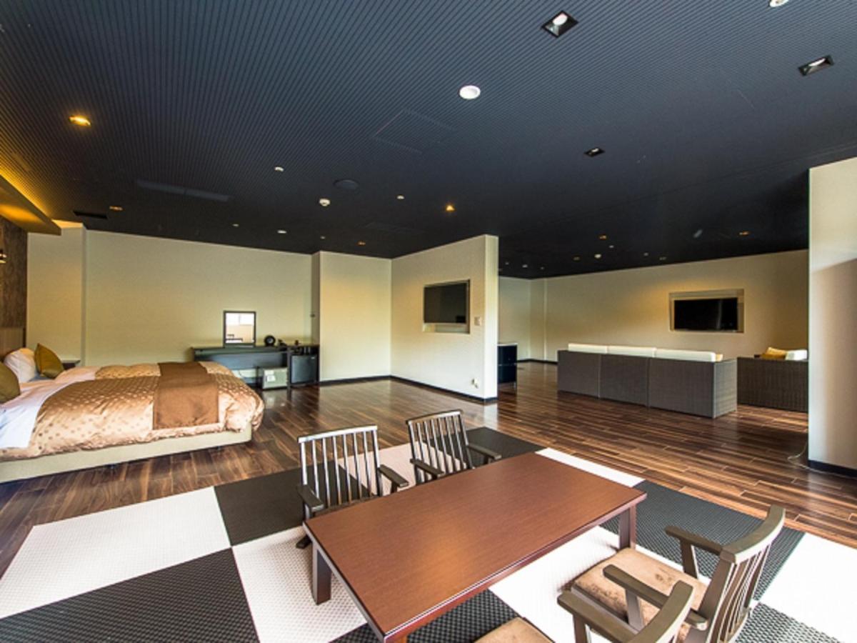 Livemax Resort Kaga Yamashiro Exterior photo