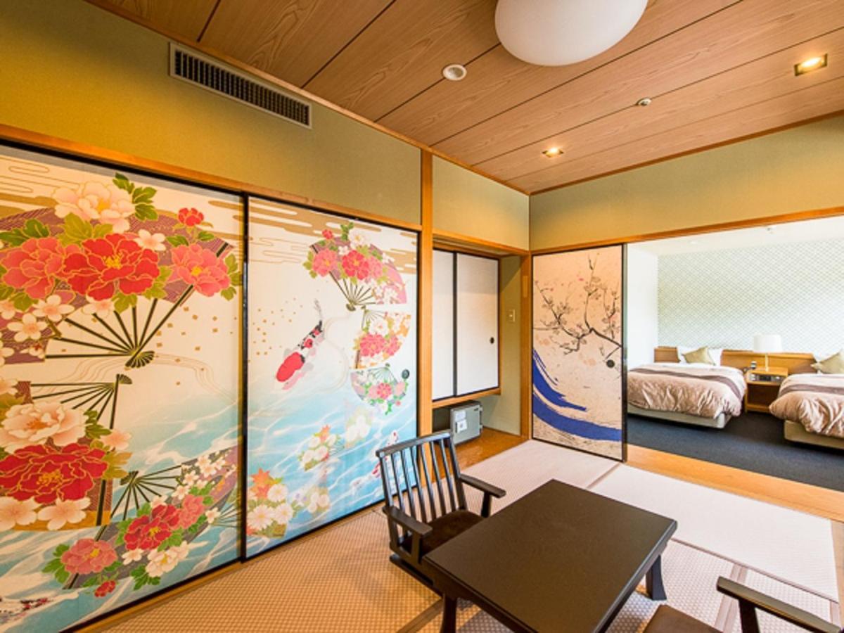 Livemax Resort Kaga Yamashiro Exterior photo