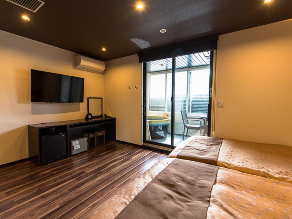 Livemax Resort Kaga Yamashiro Exterior photo